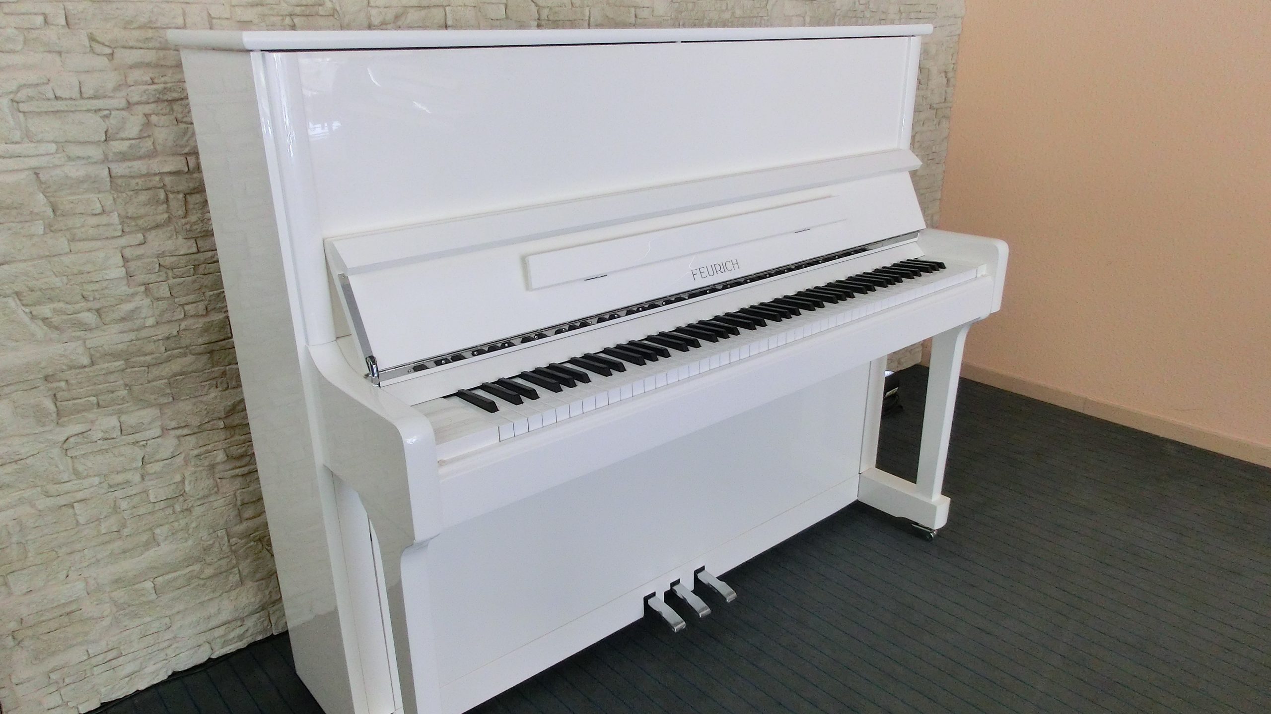 FEURICH – Klavier, Modell 122 Universal,  neu