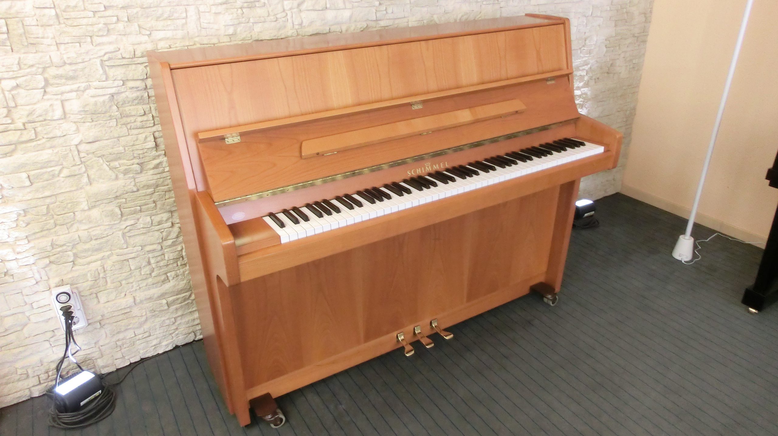SCHIMMEL Klavier, Modell 116