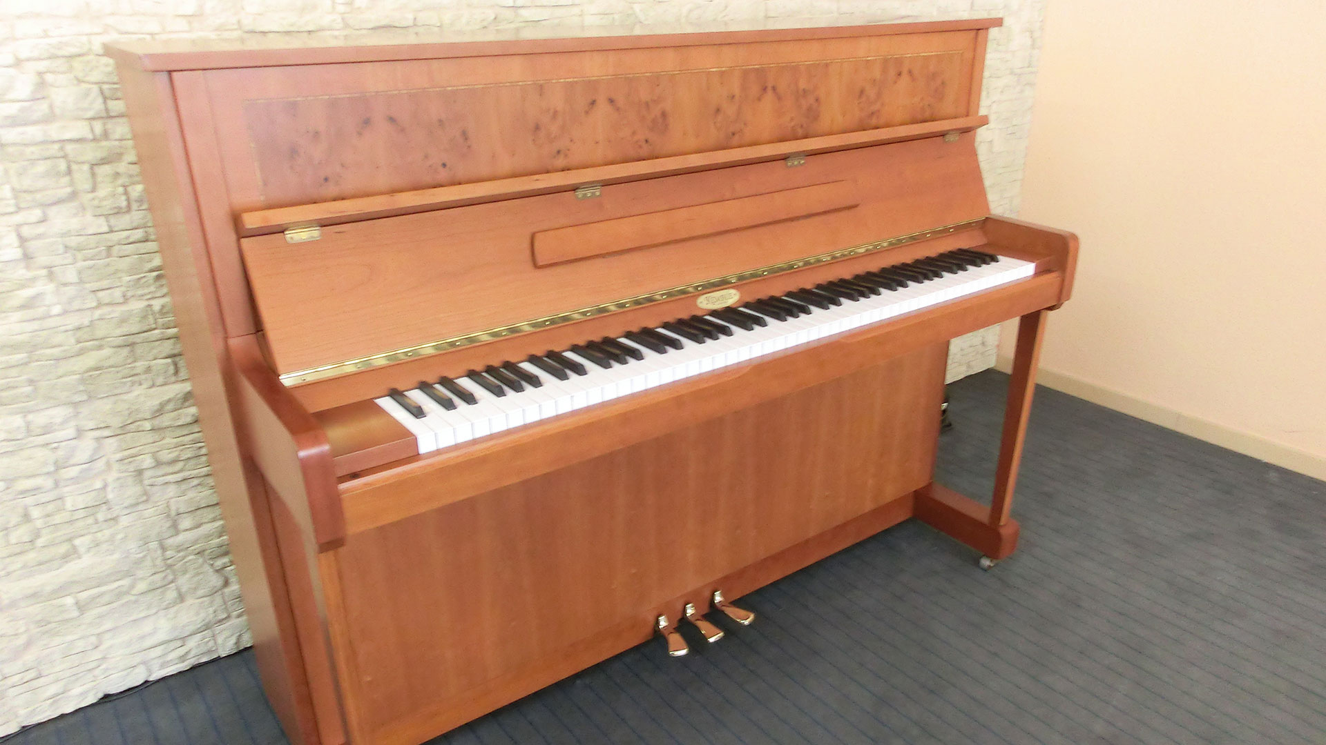 Kemble Klavier Modell 114 Tradition