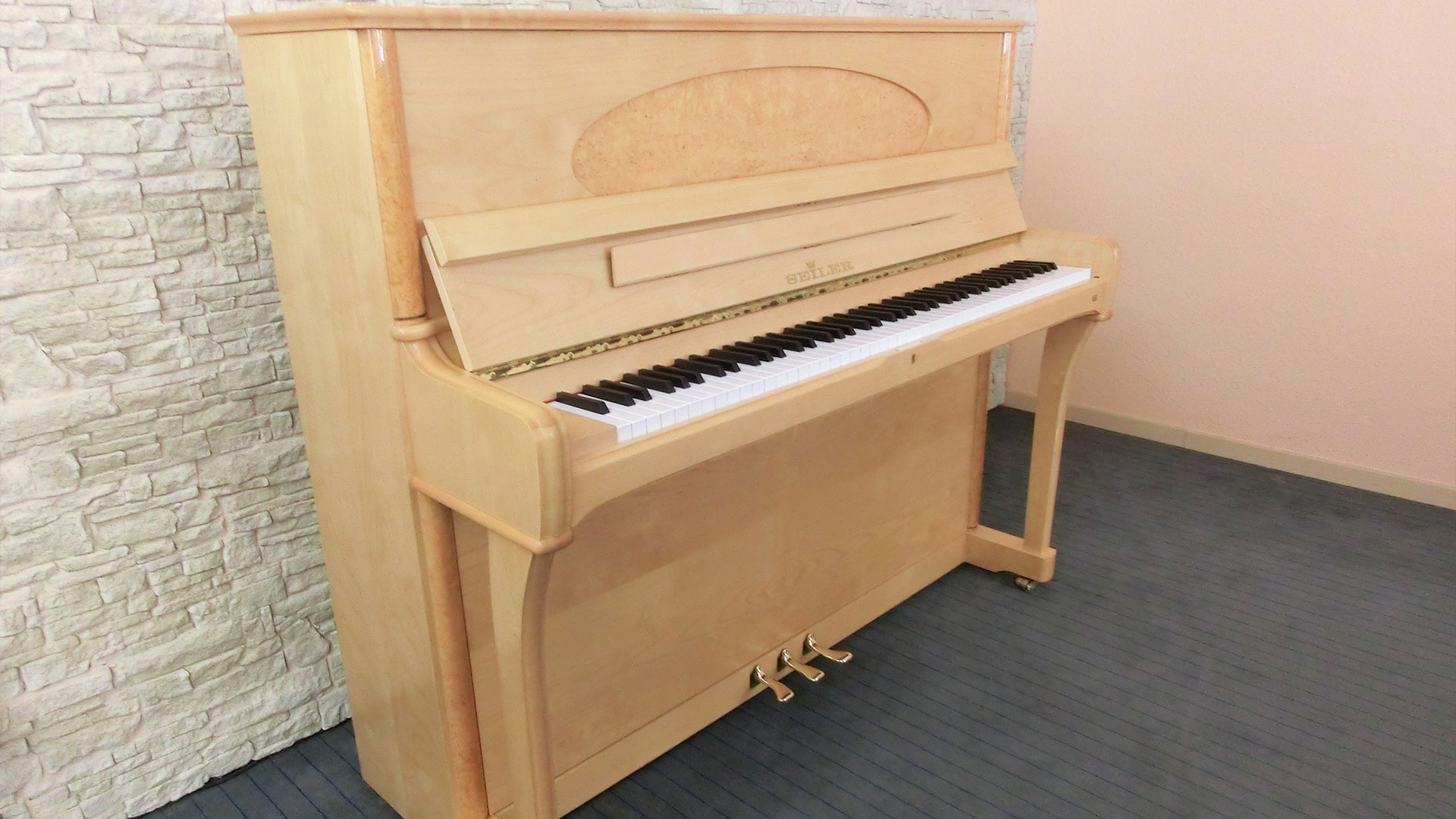 SEILER - Klavier, Modell 122 Vienna