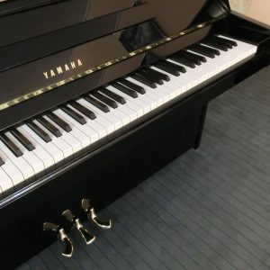 YAMAHA – Klavier, Modell M5J