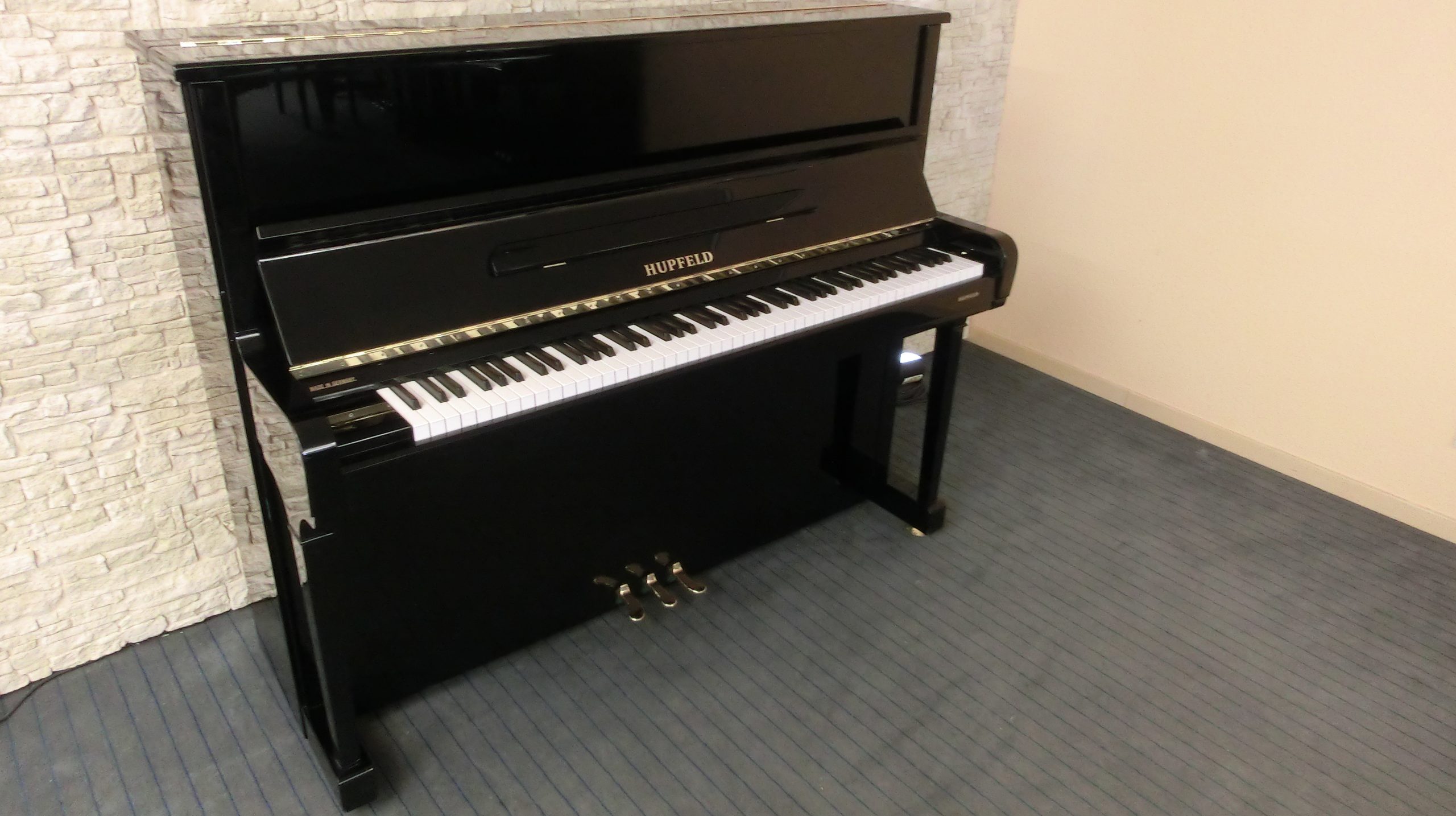 HUPFELD Klavier, Modell 122K, Schwarz poliert