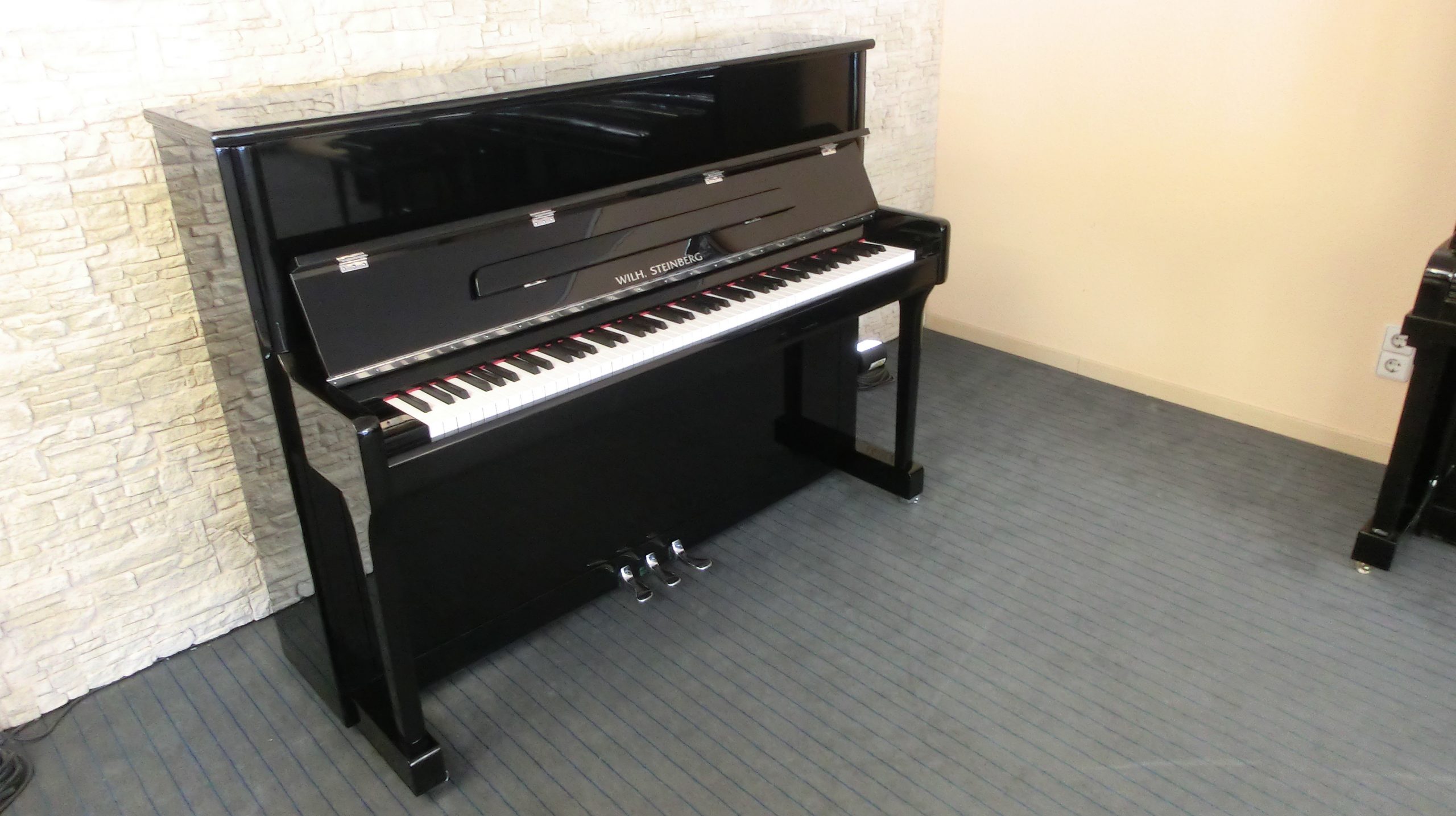 WILH. STEINBERG Klavier, 116cm, Schwarz poliert