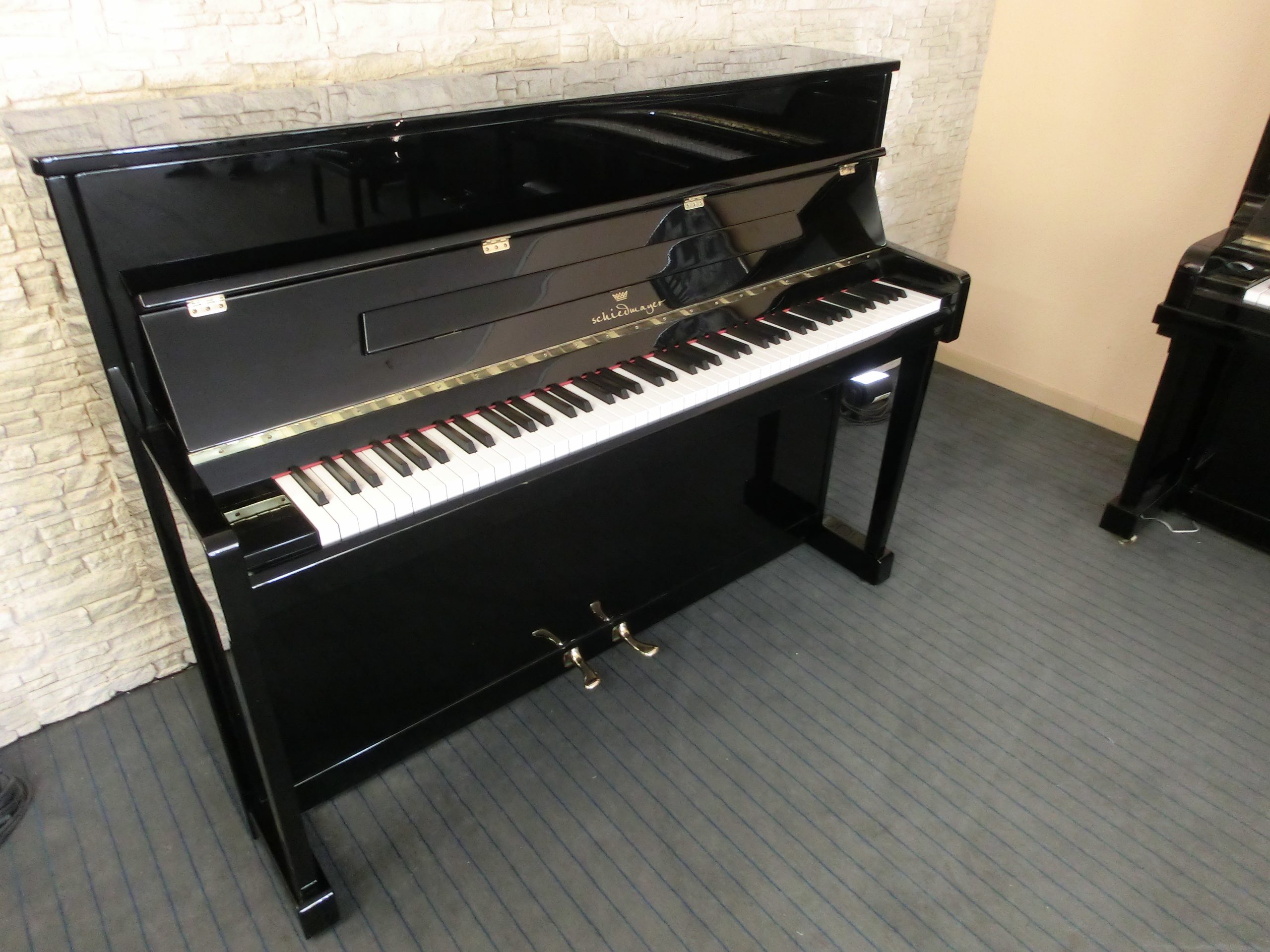 SEILER – Klavier, Modell 116