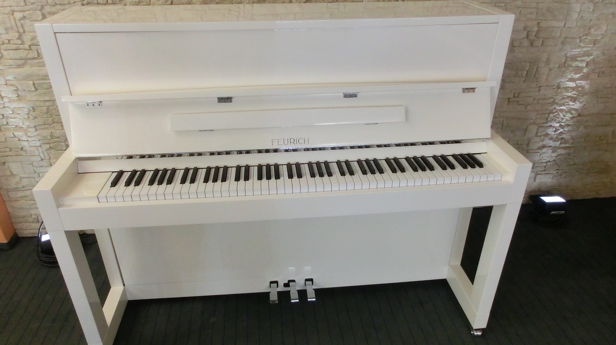 FEURICH – Klavier, Modell 115,  gebraucht