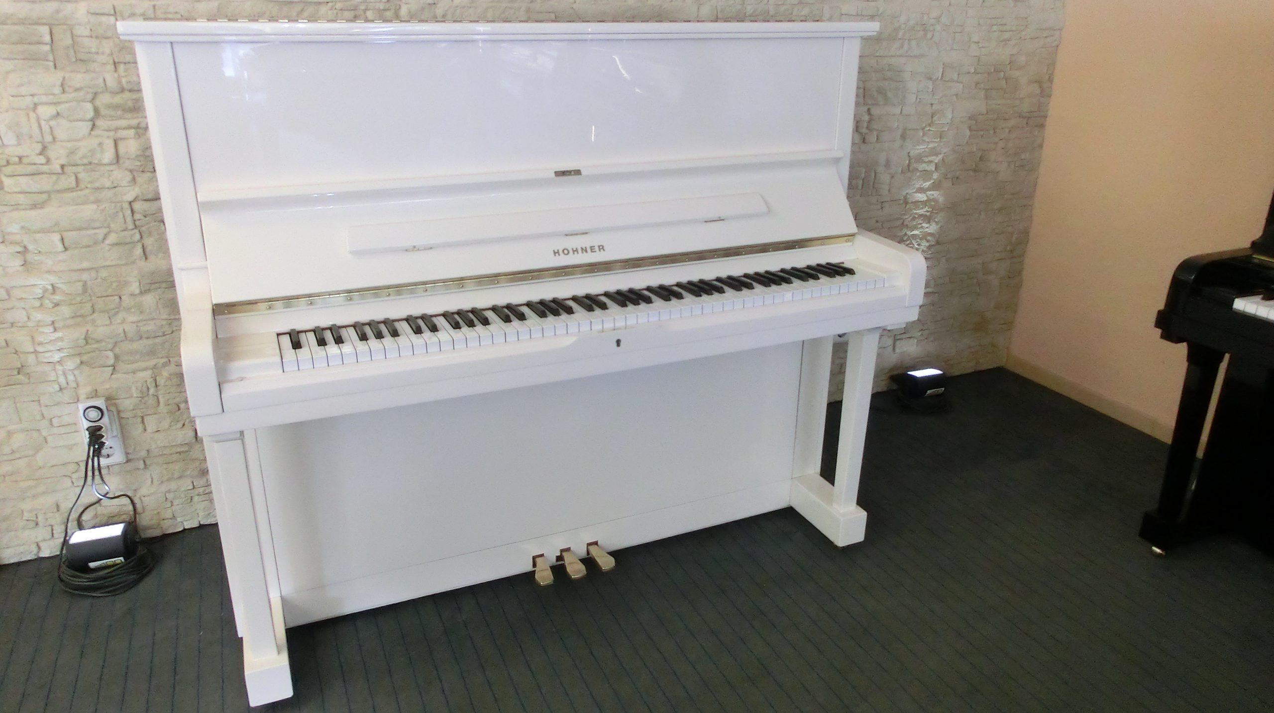 HOHNER – Klavier, Modell HP-128